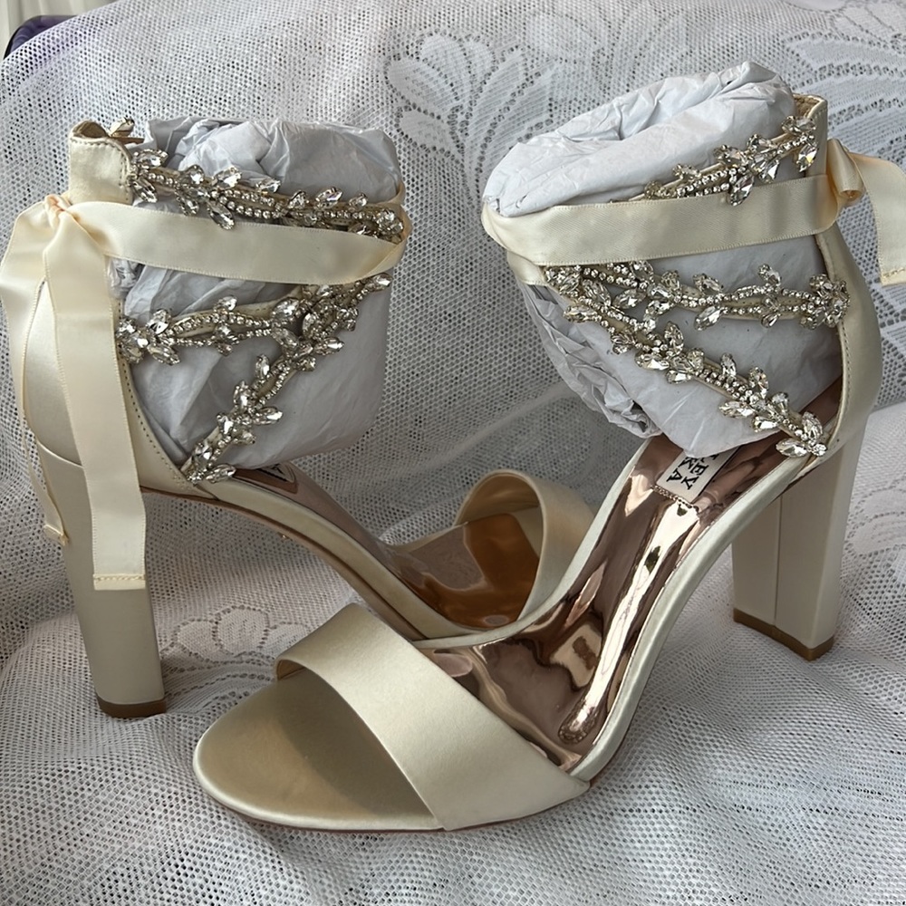 BADGLEY MISCHKA Everafter Embellished Sandal - Picture 16 of 17